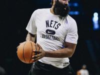 关于社区盾赛程吃紧，密尔沃基雄鹿集结日复出首秀，媒体盛赞，年轻球员得到机会的信息-英雄联盟竞猜