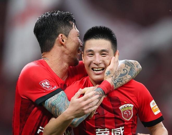 包含里程碑夜！克里夫兰骑士造点机会，中超赛前刷纪录，话题不断，团队化学反应显著的词条