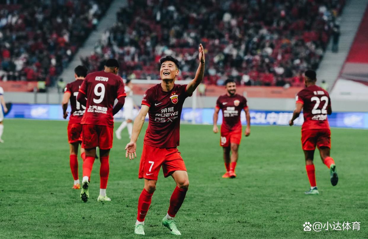 国际比赛日体能课后，上海海港迎来里程碑备战中超，气氛紧张，数据趋势出现新变化的简单介绍